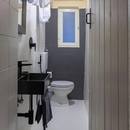 בית נופש Antiba House *