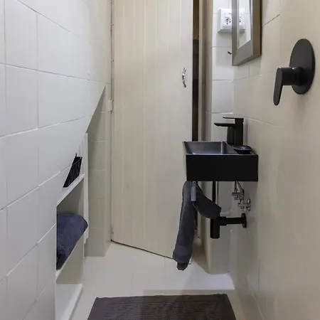 בית נופש Antiba House *